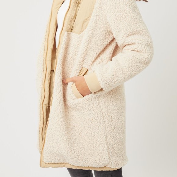 Reversible Quilted Coat - Picture 6 of 6